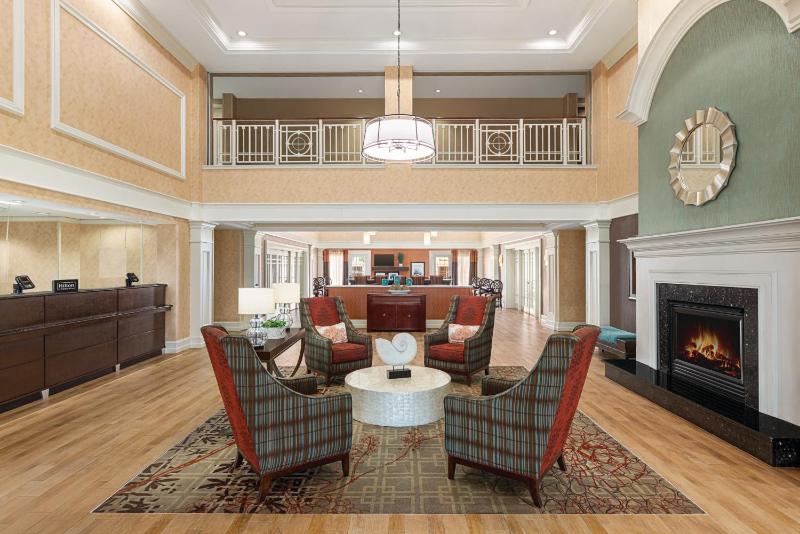Queen Room with Two Queen Beds image 3