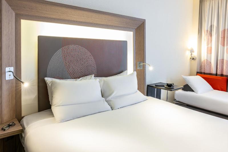 Superior Queen Room image 1