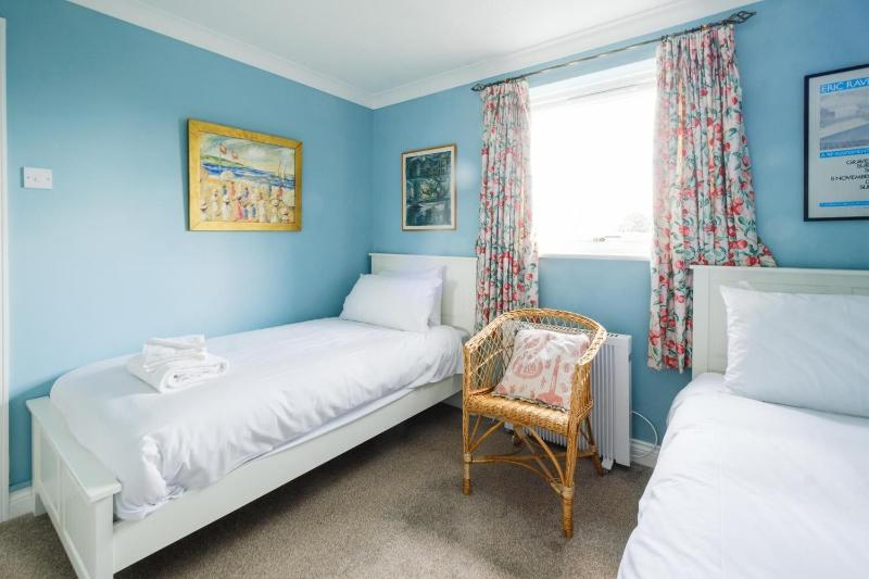 8 Saxonfields - image 12