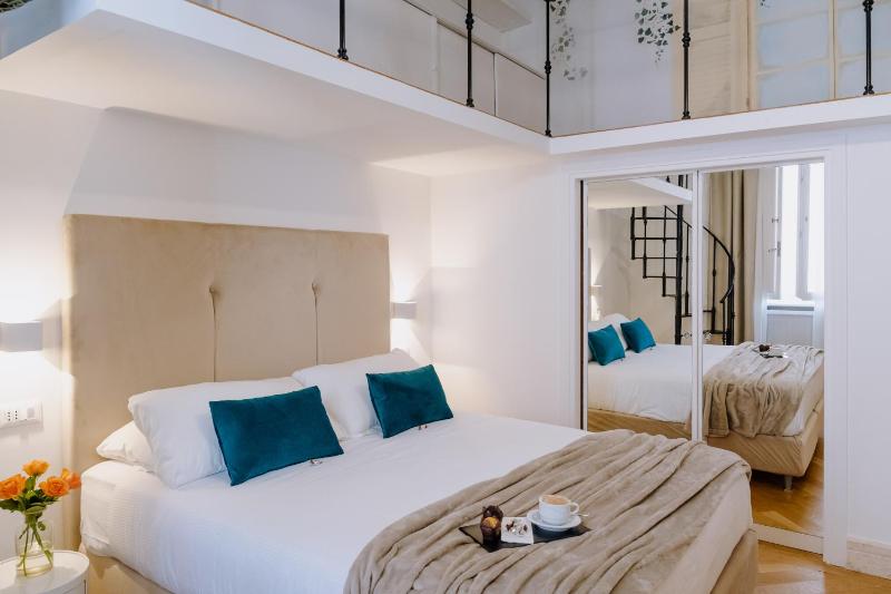 Standard Double or Twin Room image 4