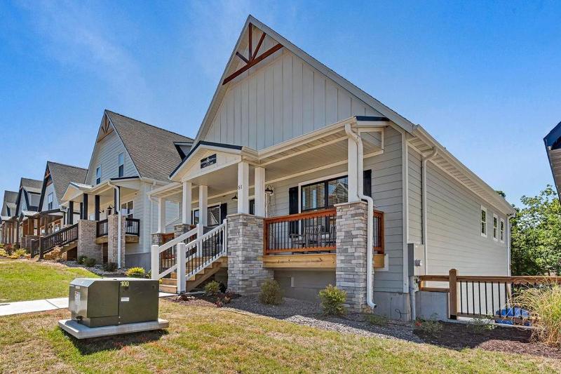 Four-Bedroom Holiday Home image 4