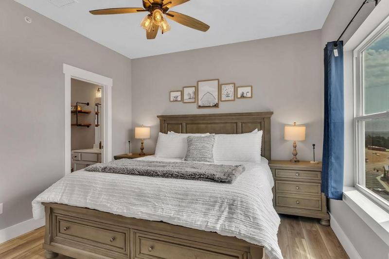 Lakehouse Lodge - image 3