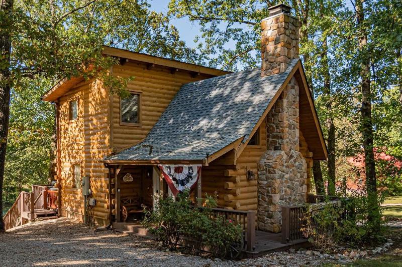 Two-Bedroom Holiday Home image 4
