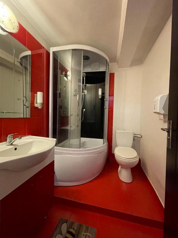Deluxe Junior Suite image 4