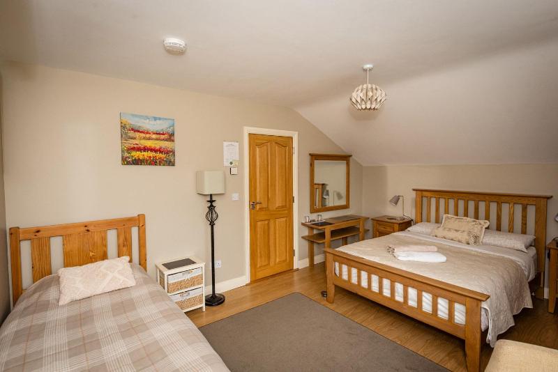 Family Room image 4