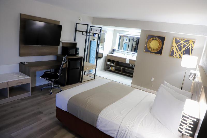 Superior Queen Room image 4