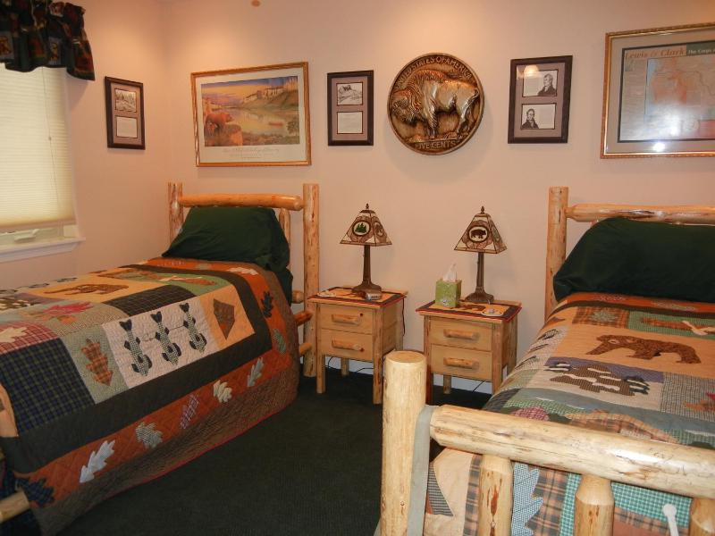 Deluxe Double or Twin Room image 3