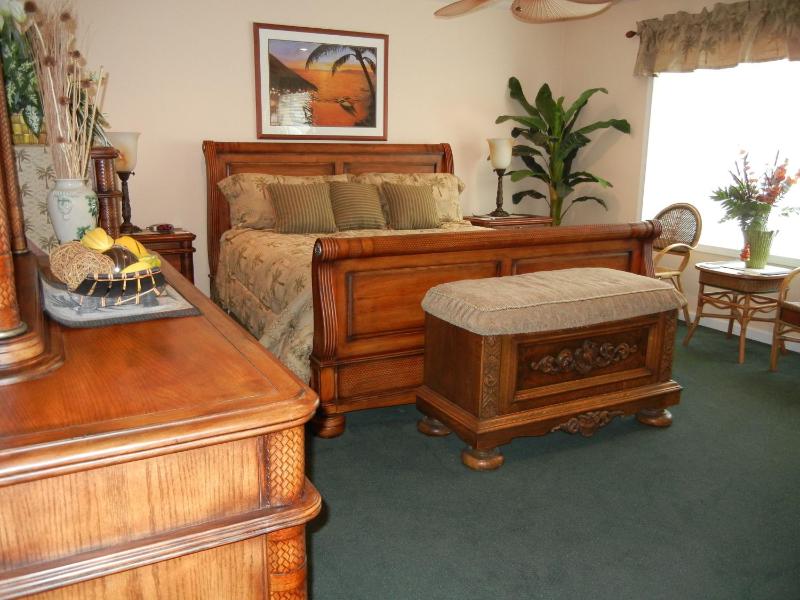 Deluxe King Room image 4