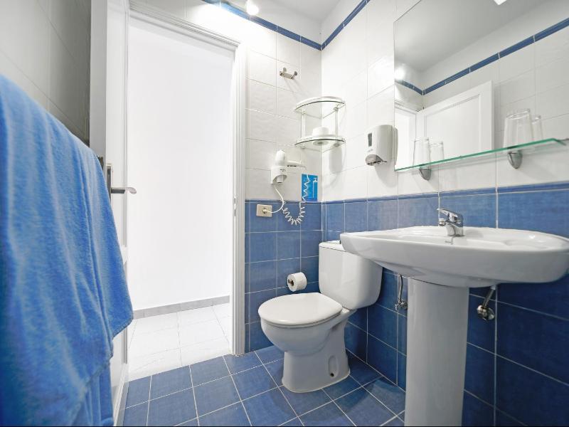 One-Bedroom Bungalow (2 Adults + 2 Children) image 4