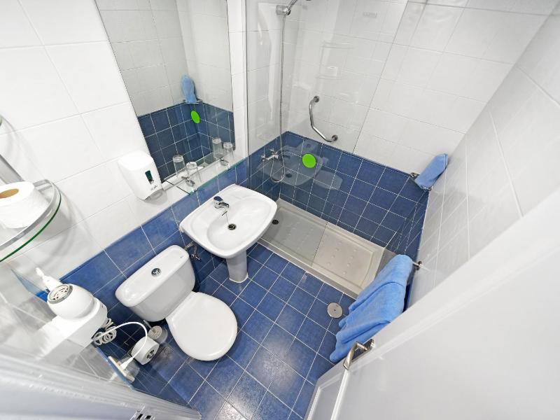One-Bedroom Bungalow (2 Adults + 1 Child) image 4