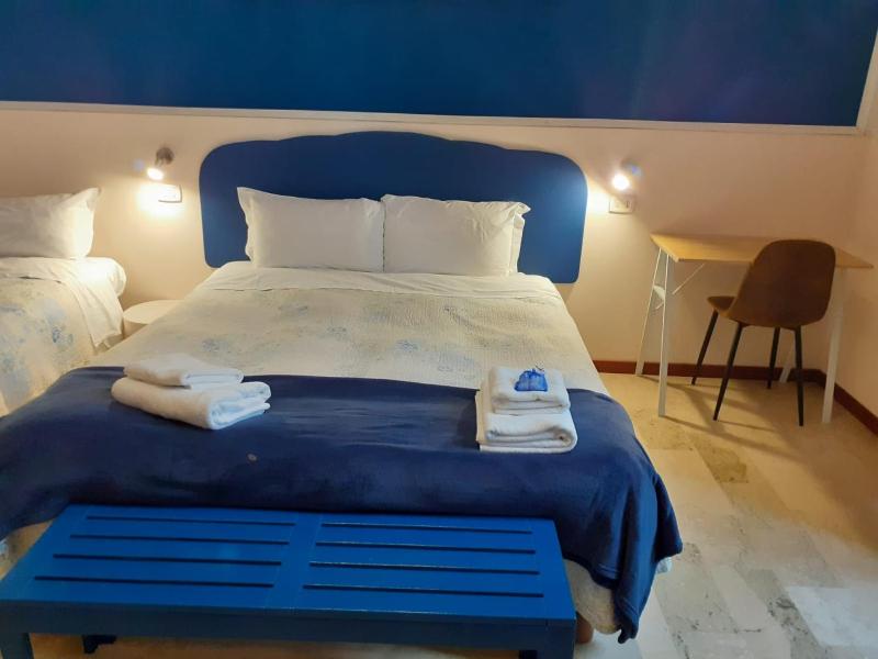 Double Room with Private Bathroom image 4