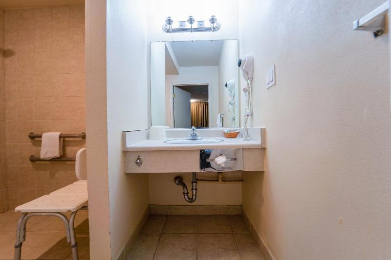 2 Full Bed Accessible	 image 2