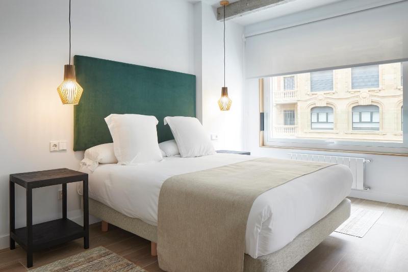 Jazzaldi Suite by FeelFree Rentals - image 17