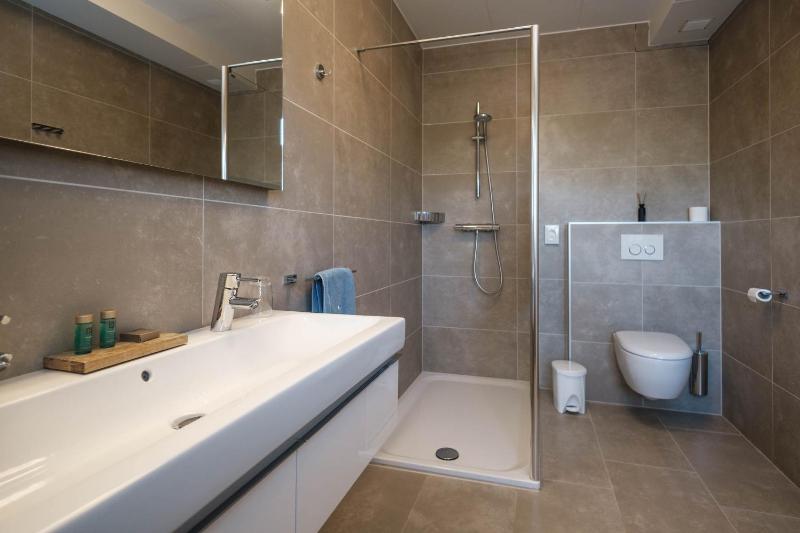 Budget Double Room image 4