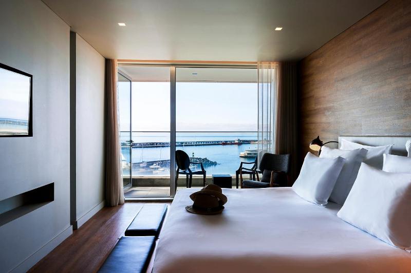 Double Room with Sea View image 1