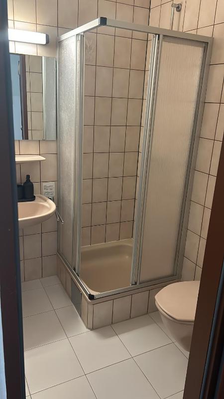 Self-Check-In Hotel Adlon - image 9
