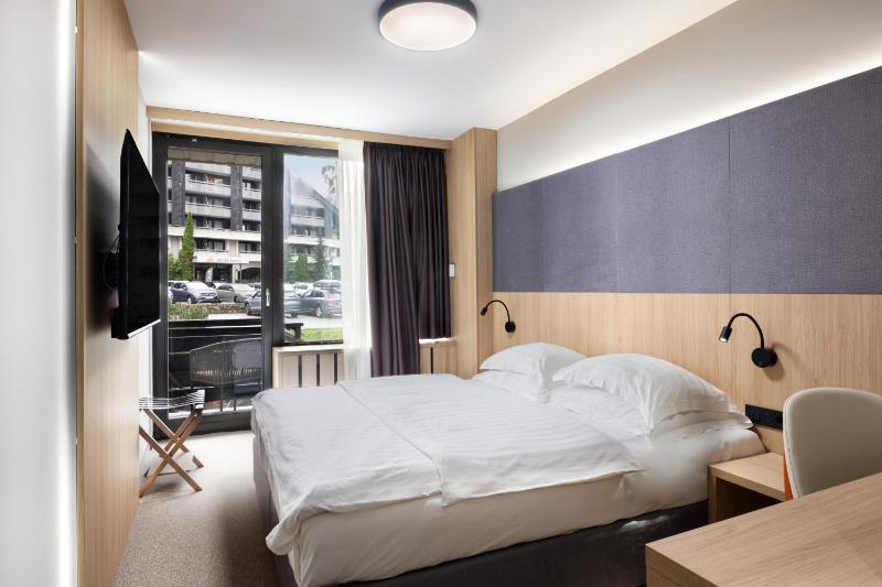 Double Room image 1