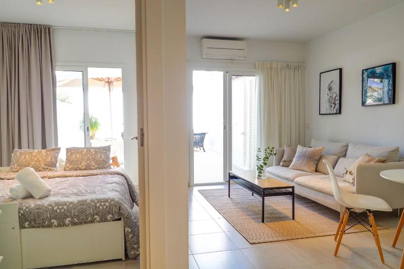 Camelot Apartment by Hello Homes Sitges - image 4