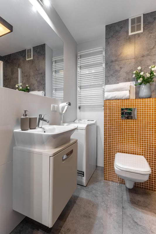 Apartament 24 AbsyntApart Rynek Wrocław - image 2