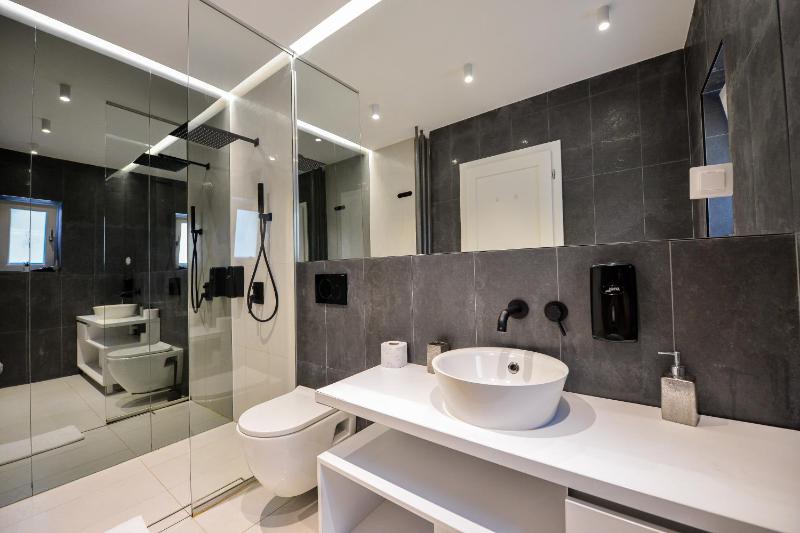 Superior Apartment image 4