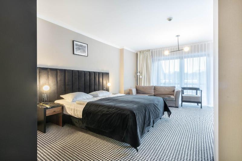 Deluxe Double Room image 4