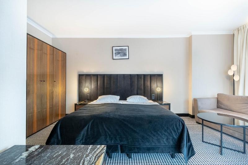 Deluxe Double Room with Spa Package image 1