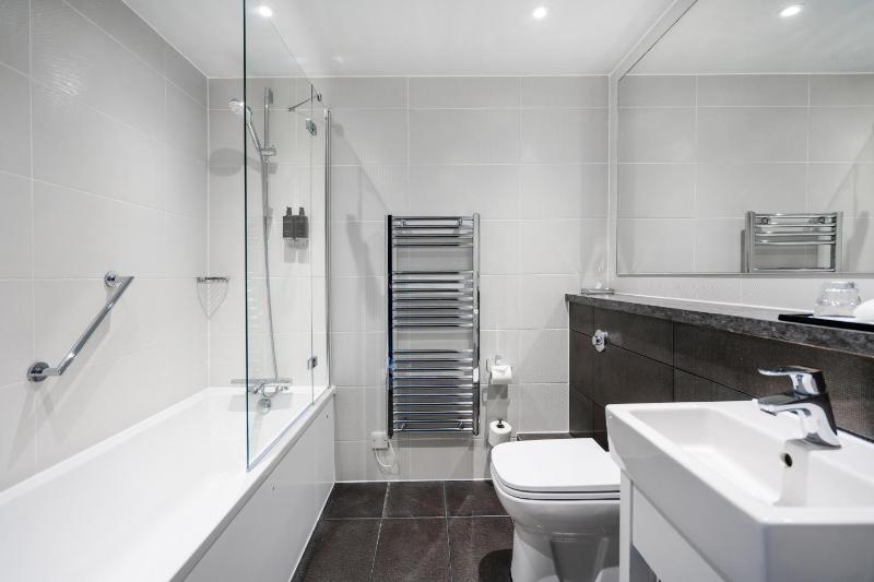 Executive Double Room image 2
