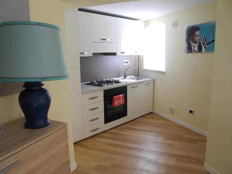 One-Bedroom Apartment image 2