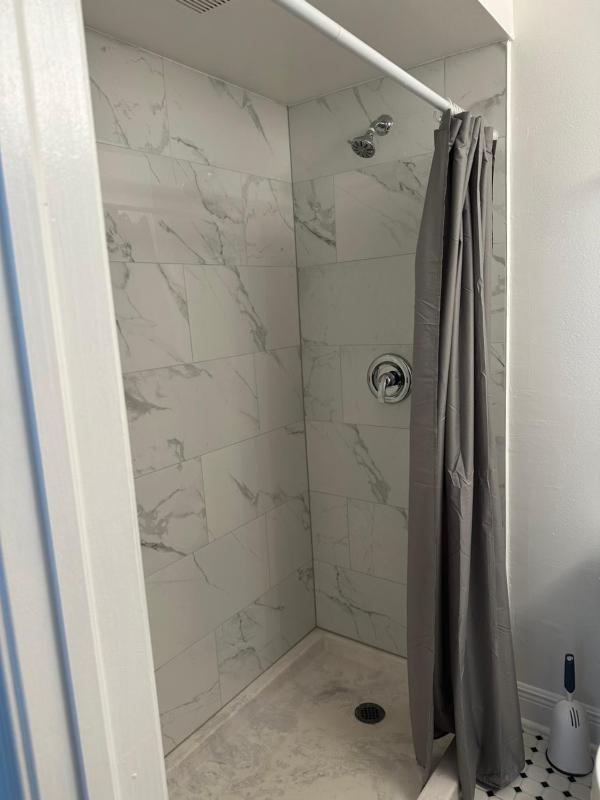 Double or Twin Room image 2