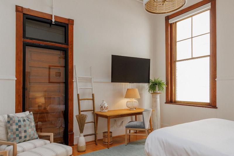 Suite image 4