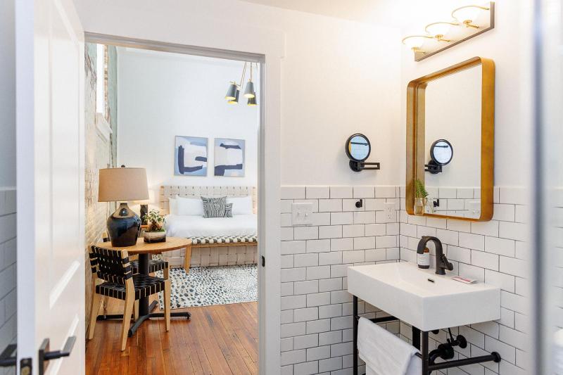 Suite image 2