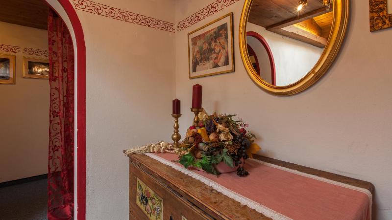 Country House - One-Bedroom Apartment image 1