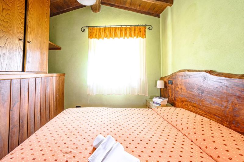Double Room image 4