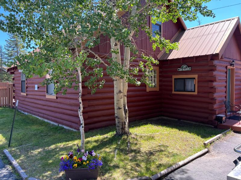 Two-Bedroom House image 2