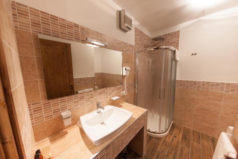 Double or Twin Room image 2