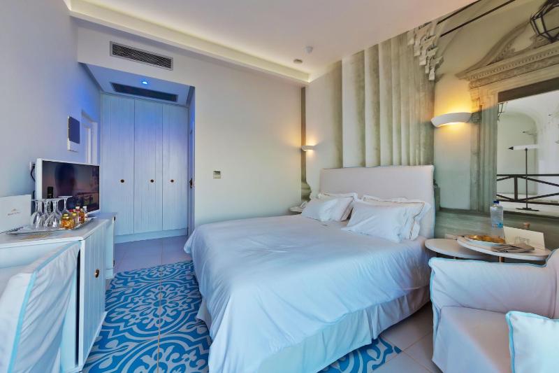Standard Mediterranean Room with Sea View image 4