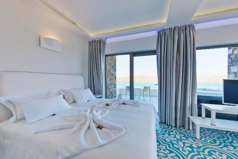 Standard Mediterranean Room with Sea View image 3