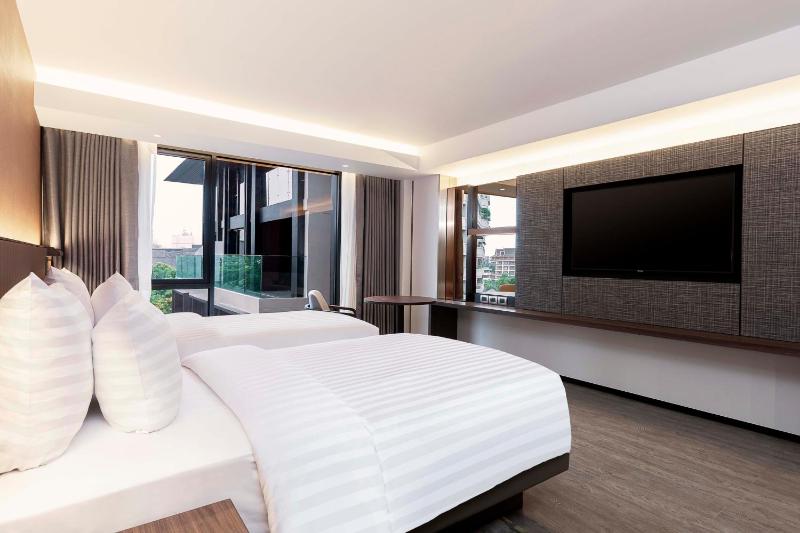 Two-Bedroom Suite image 4