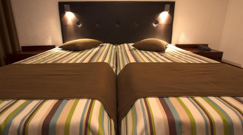 Budget Double Room image 3