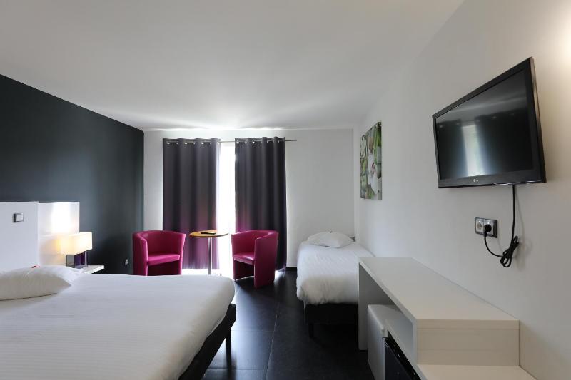 Triple Room image 4