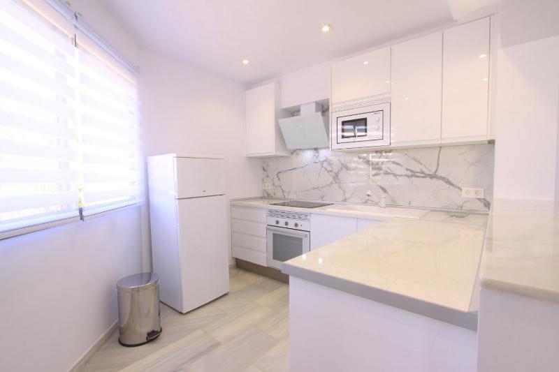 1108 Beachfront 2 apartments with roofterrace 80mtrgt beach 3 pools - image 35