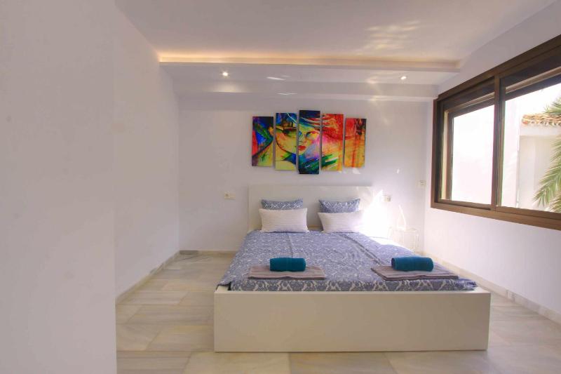 1108 Beachfront 2 apartments with roofterrace 80mtrgt beach 3 pools - image 30