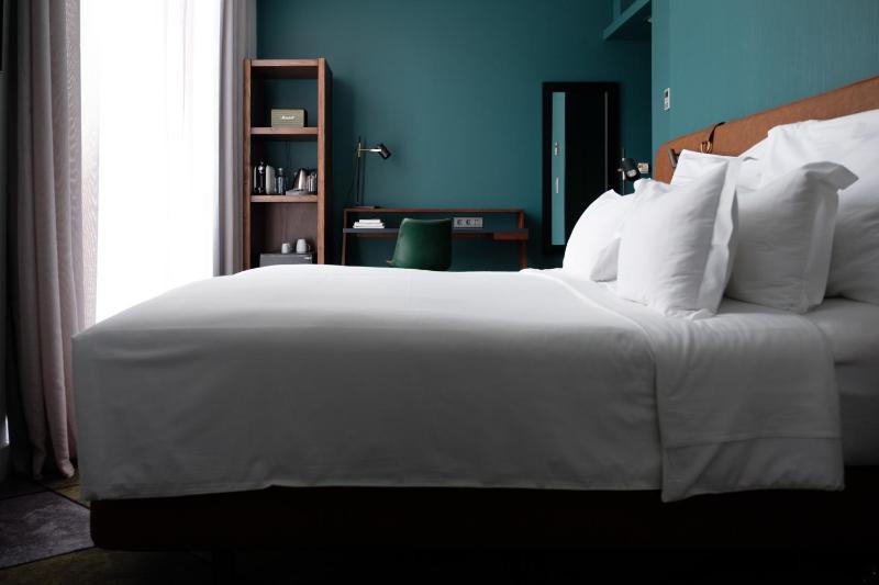 Double or Twin Room image 2