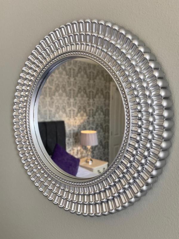 Classic Double Room image 3