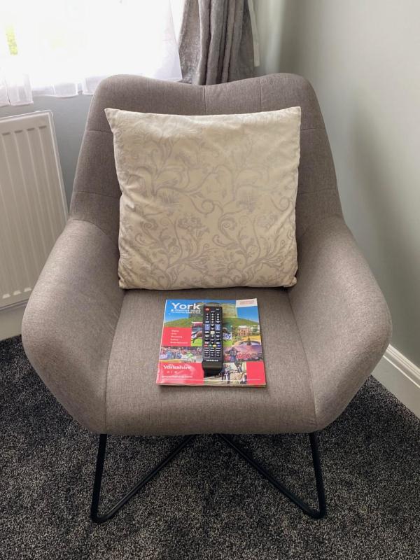 Classic Double Room image 2