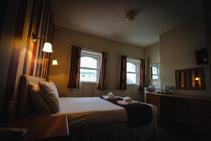 Double Room image 1