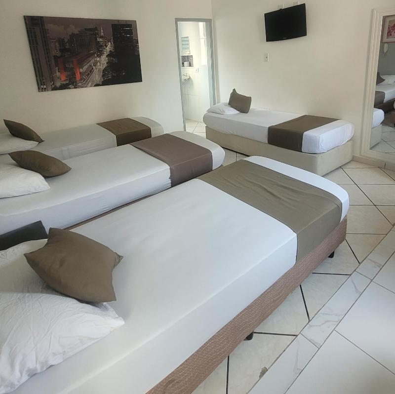 Quadruple Room image 1