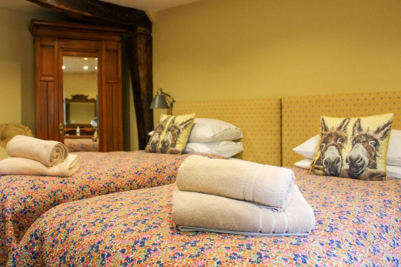 Double Room image 4