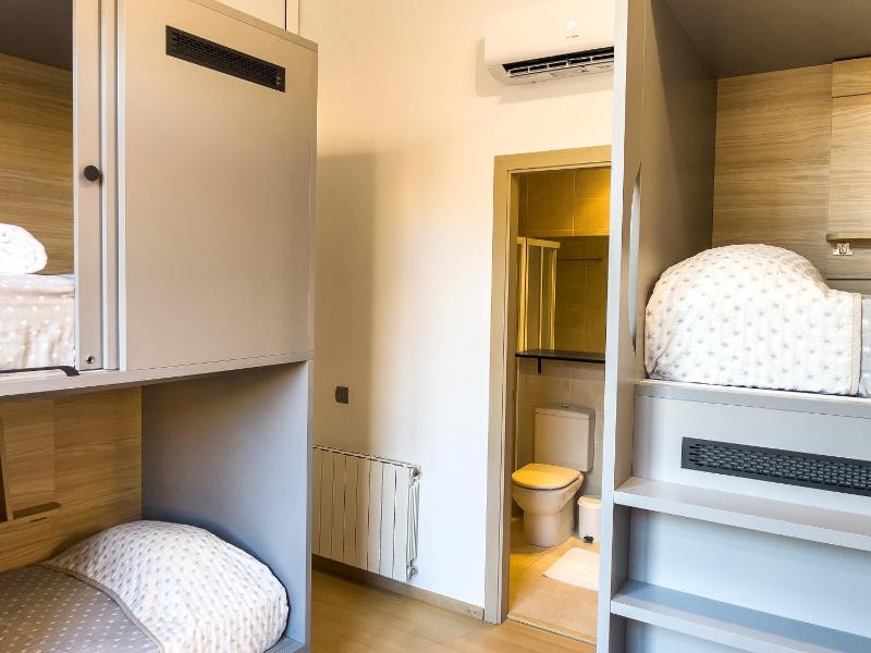 Leevin Stay Hostel - image 7