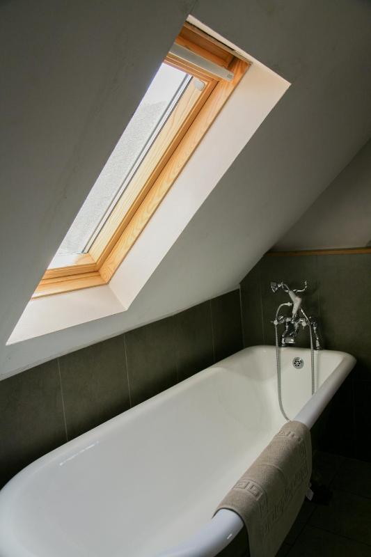Superior King Room image 1